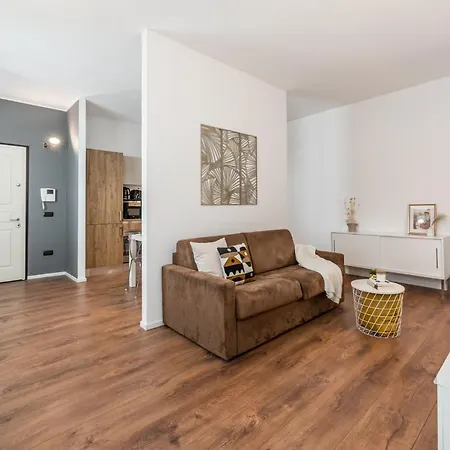 Residenza Bella Vita, Eleganza In Centro Apartment *