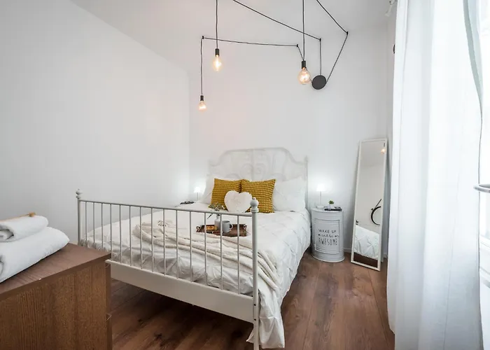 Residenza Bella Vita, Eleganza In Centro * Μόντενα